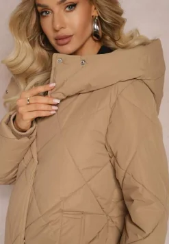 Ciemnobeżowa Pikowana Kurtka Płaszcz za Kolano z Kapturem Kinassan