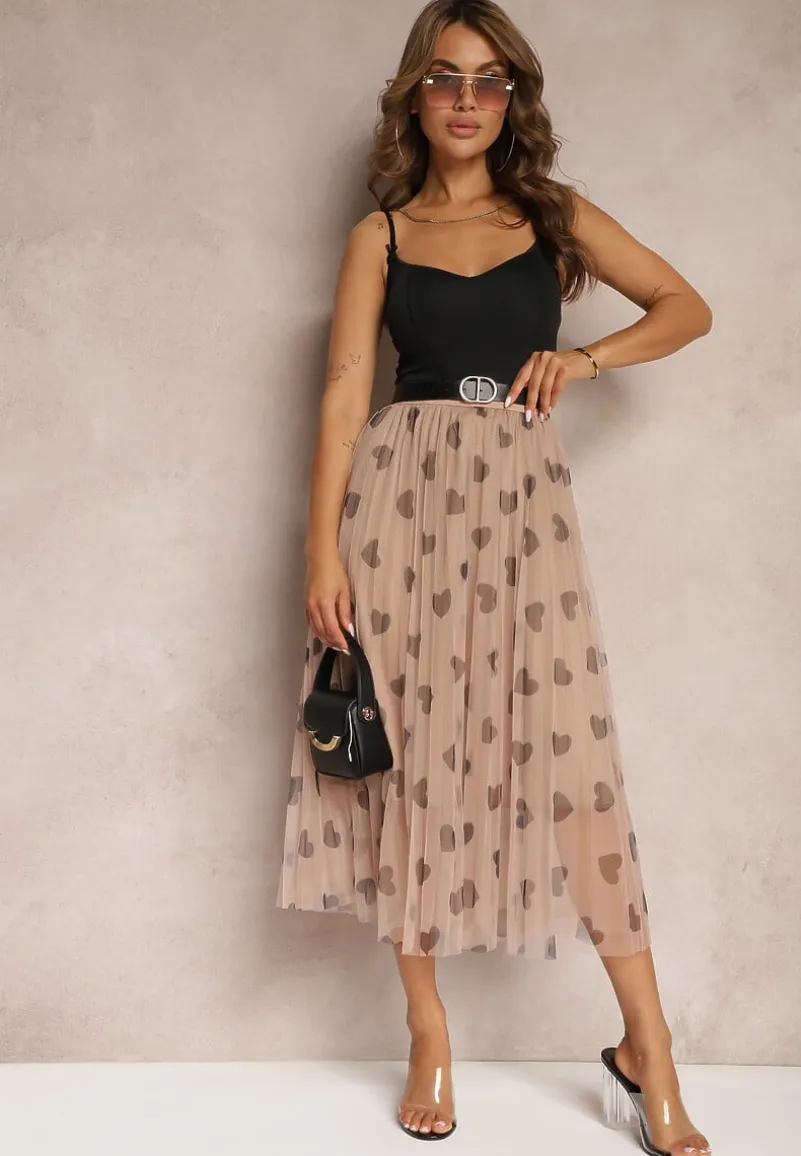 Ciemnobeżowa Tiulowa Rozkloszowana Spódnica Plisowana z Aplikacjami Serc i Gumką w Pasie Missari