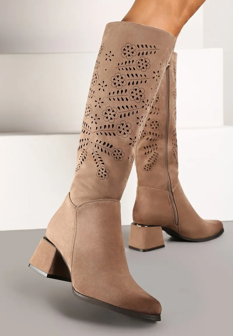 Ciemnobeżowe Ażurowe Kozaki na Stożkowym Obcasie Hetila