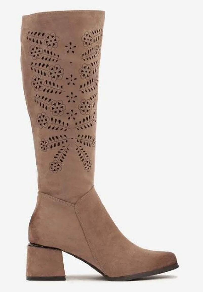 Ciemnobeżowe Ażurowe Kozaki na Stożkowym Obcasie Hetila