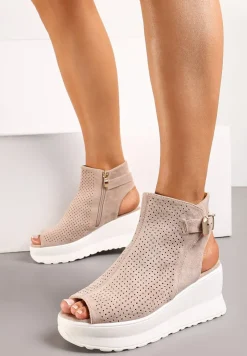 Ciemnobeżowe Ażurowe Sandały na Koturnie z Noskiem Peep Toe i Odkrytą Piętą Bhanios