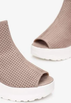 Ciemnobeżowe Ażurowe Sandały na Koturnie z Noskiem Peep Toe i Odkrytą Piętą Bhanios