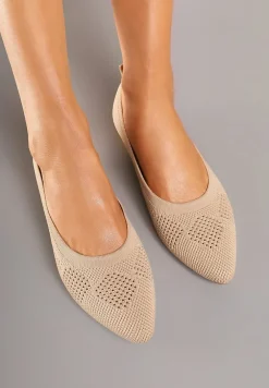 Ciemnobeżowe Balerinki z Noskiem Typu Migdałek Zdobione Perforacją Natiela