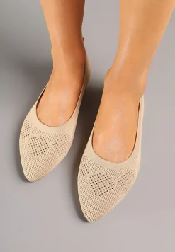 Ciemnobeżowe Balerinki z Noskiem Typu Migdałek Zdobione Perforacją Natiela