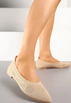 Ciemnobeżowe Balerinki z Noskiem Typu Migdałek Zdobione Perforacją Natiela