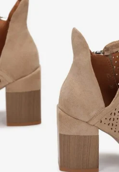 Ciemnobeżowe Botki Ażurowe na Obcasie Deinilea