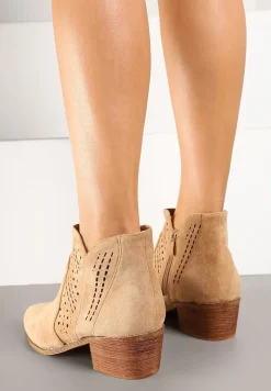 Ciemnobeżowe Botki Kowbojki Vices na Słupku z Ażurową Cholewką Selahra