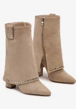 Ciemnobeżowe Botki Kowbojki na Słupku z Nitami na Podwiniętej Cholewce Vaimi