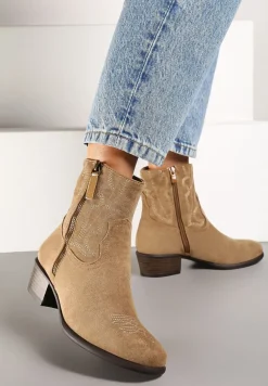 Ciemnobeżowe Botki Kowbojki z Delikatnym Haftem na Słupku Malwida