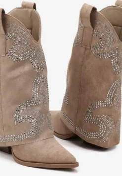 Ciemnobeżowe Botki Kowbojki na Słupku Wykończone Wywiniętą Nogawką z Cyrkoniami Evisya