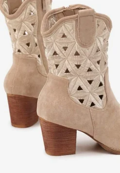 Ciemnobeżowe Botki Kowbojki Vices na Słupku z Geometrycznym Motywem Sarori