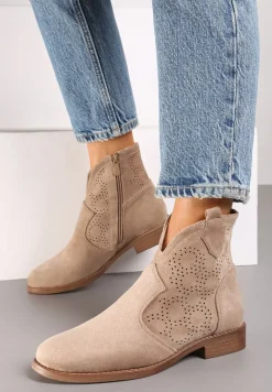 Ciemnobeżowe Botki na Płaskiej Podeszwie z Ażurową Cholewką Revasia