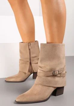 Ciemnobeżowe Botki na Słupku z Klamrą i Wywiniętą Cholewką Nevelorae