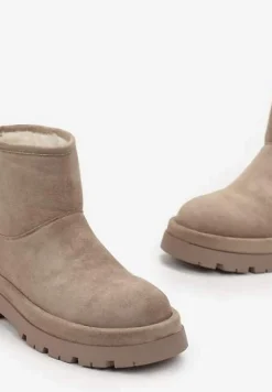 Ciemnobeżowe Botki Śniegowce na Platformie Nigvale