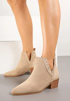 Ciemnobeżowe Botki Vices na Słupku z Ażurową Cholewką Nitami i Wycięciem Borfedi