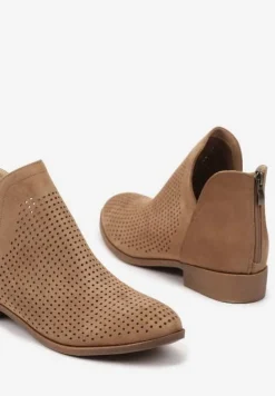 Ciemnobeżowe Botki Vices na Płaskiej Podeszwie Ozdobione Wycięciem Felirwen