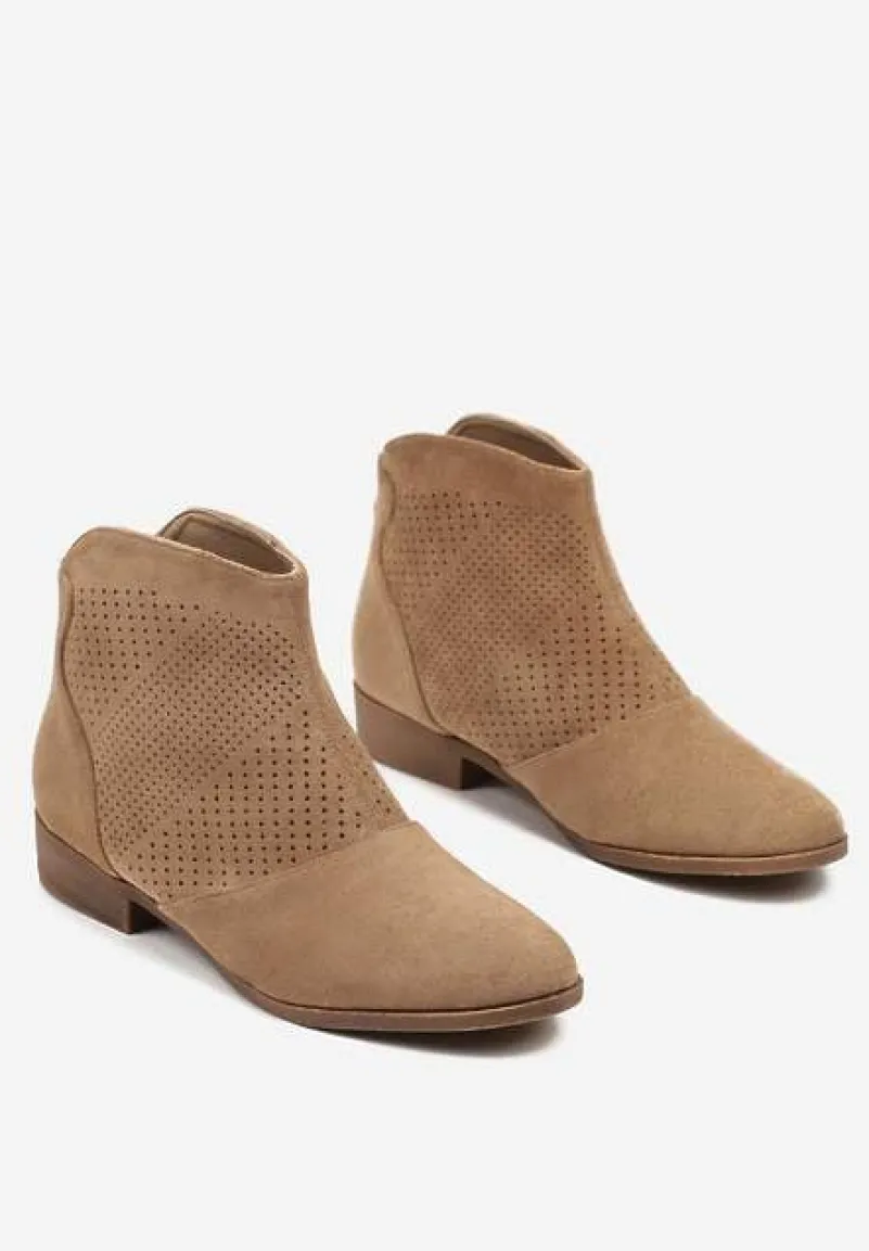 Ciemnobeżowe Botki Vices z Ekozamszu z Ażurową Cholewką Selianae