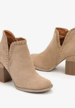 Ciemnobeżowe Botki Wykończone Wycięciem i Przeszyciami Terilisa
