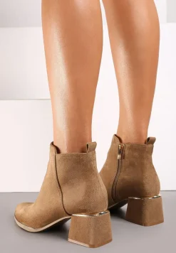 Ciemnobeżowe Botki z Ekozamszu na Niskim Obcasie Zdobionym Metaliczną Wstawką Brievia