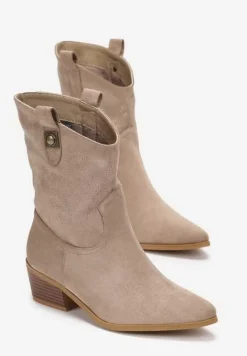 Ciemnobeżowe Botki z Imitacji Zamszu na Płaskim Obcasie z Haftowaniem Davonia