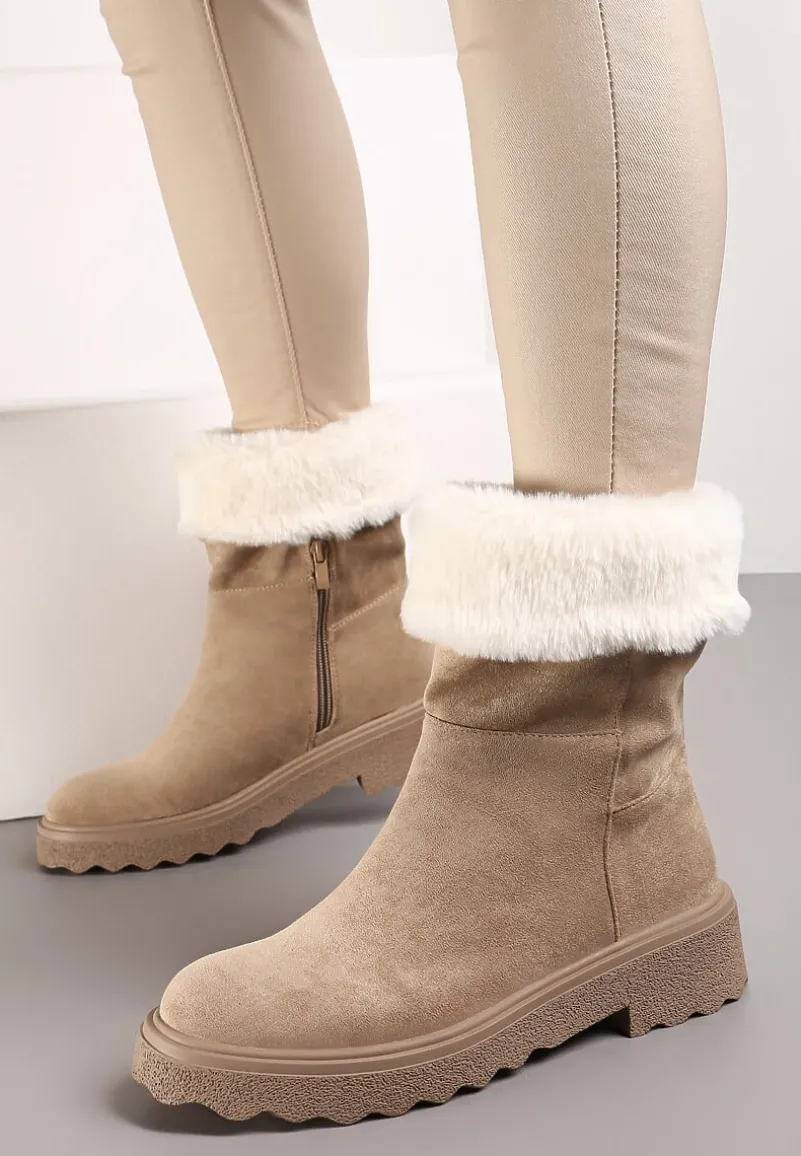 Ciemnobeżowe Botki z Imitacji Zamszu z Futerkiem i Płaską Podeszwą Cegia