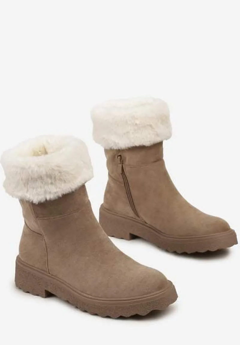 Ciemnobeżowe Botki z Imitacji Zamszu z Futerkiem i Płaską Podeszwą Cegia