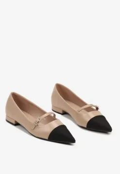 Ciemnobeżowe Czółenka na Płaskiej Podeszwie Wykończone Ozdobnym Paskiem Naviona