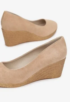 Ciemnobeżowe Czółenka Vices na Plecionym Koturnie ze Skórzaną Wkładką Ebersa