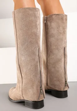 Ciemnobeżowe Ekozamszowe Kozaki na Płaskiej Podeszwie z Cholewką Imitującą Nogawkę Realeira