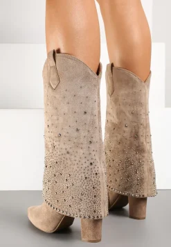 Ciemnobeżowe Ekozamszowe Kozaki na Słupku z Cholewką Imitującą Nogawkę Zdobioną Cyrkoniami Ravanelora