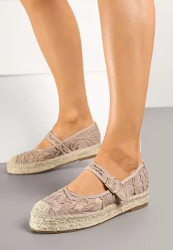 Ciemnobeżowe Espadryle na Plecionej Podeszwie z Paskiem i Koronkową Cholewką Tatonia