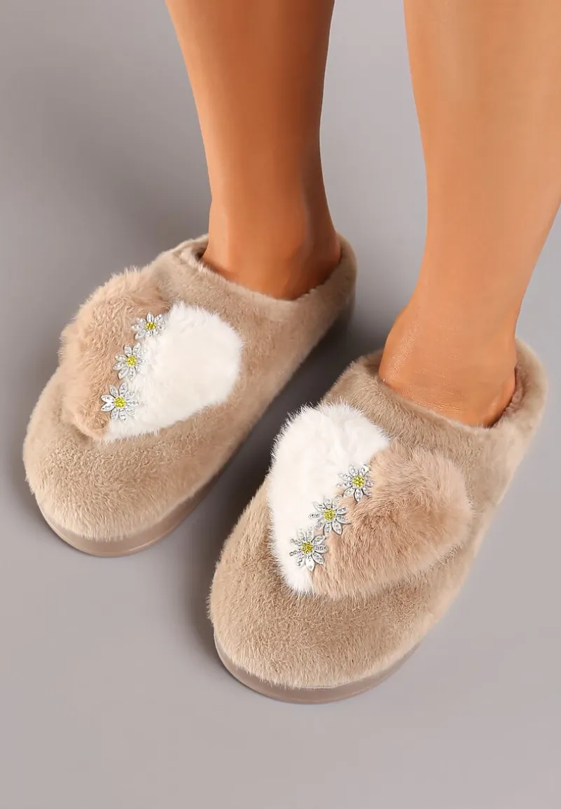 Ciemnobeżowe Kapcie na Platformie Ozdobione Cyrkoniami i Serduszkiem Laonaya