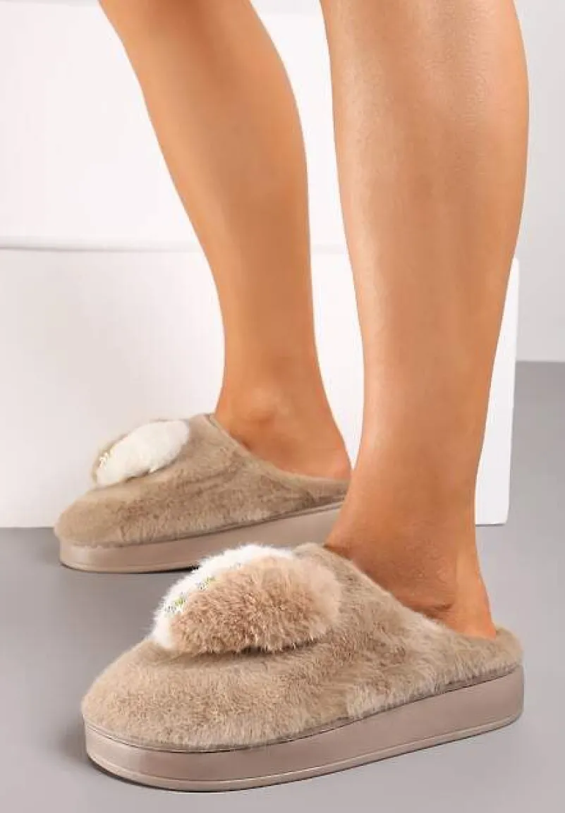 Ciemnobeżowe Kapcie na Platformie Ozdobione Cyrkoniami i Serduszkiem Laonaya