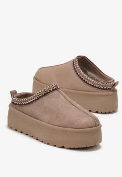 Ciemnobeżowe Kapcie na Platformie z Imitacji Zamszu i Ozdobnym Szwem Irida