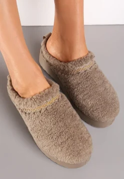 Ciemnobeżowe Kapcie na Platformie z Ozdobną Lamówką Topora