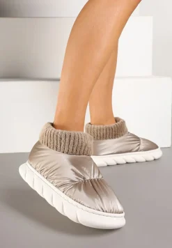 Ciemnobeżowe Kapcie Vices na Piankowej Podeszwie z Pikowaną Cholewką Velavina