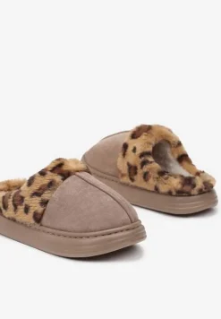 Ciemnobeżowe Kapcie z Ekozamszu z Ozdobnym Futrem w Panterkowy Wzór Emmidra