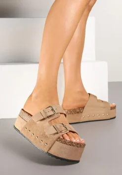 Ciemnobeżowe Klapki na Platformie z Ćwiekami i Klamrami Neoviana