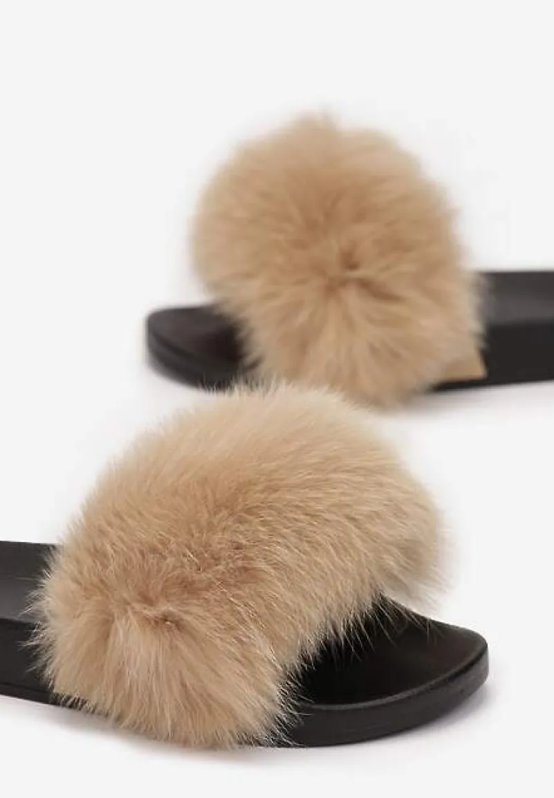 Ciemnobeżowe Klapki z Futrem Turtlefeather