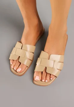 Ciemnobeżowe Klapki z Geometryczną Cholewką Pollevela