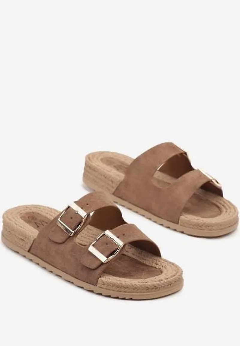 Ciemnobeżowe Klapki z Ozdobnymi Klamrami i Plecionym Sznurkiem Edinwena