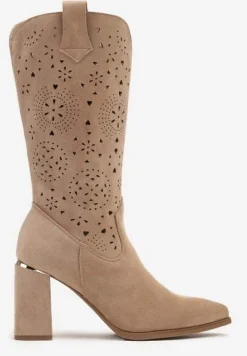 Ciemnobeżowe Kozaki Kowbojki na Słupku z Ażurowym Zdobieniem Navstha