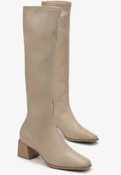 Ciemnobeżowe Kozaki na Geometrycznym Słupku z Kwadratowym Noskiem Brikalona