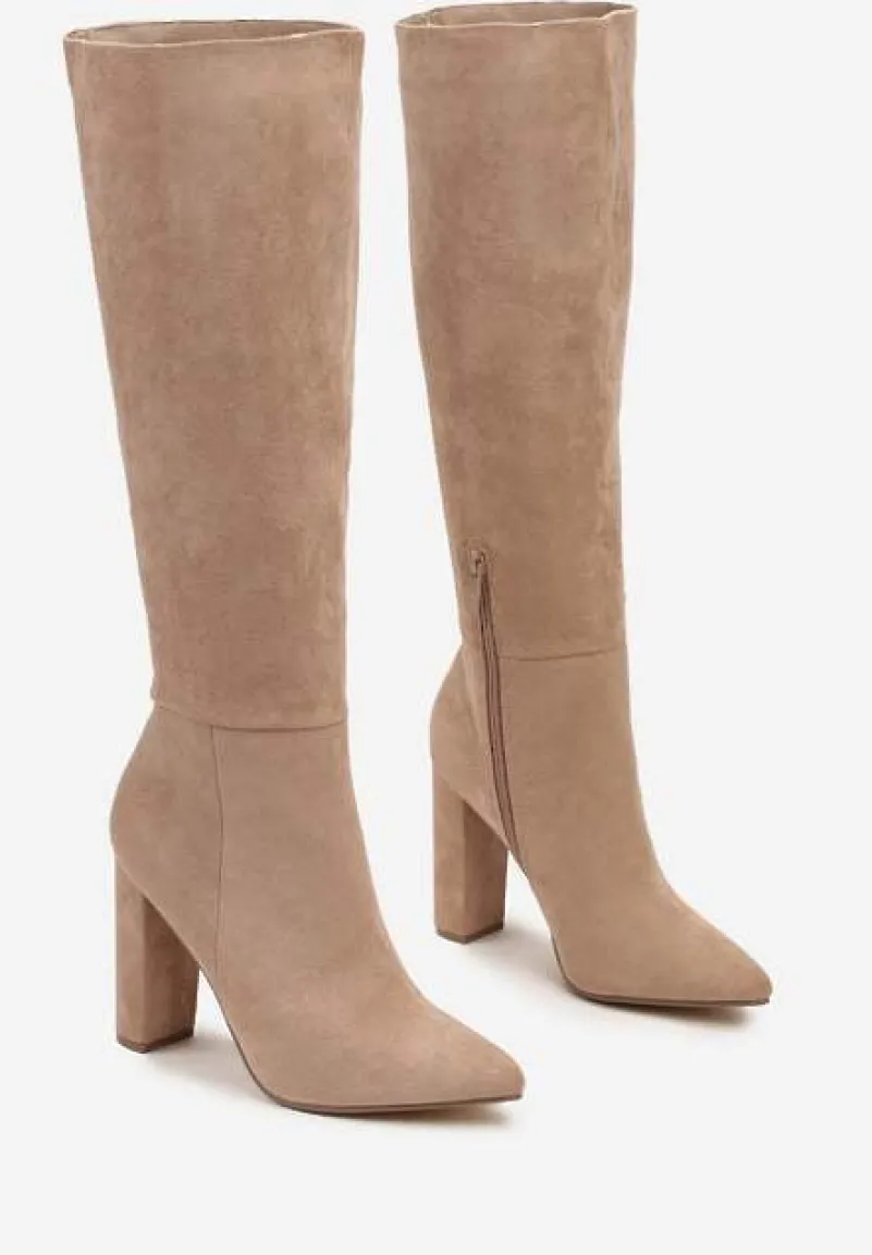 Ciemnobeżowe Kozaki na Obcasie Ozdobione Szpiczastym Noskiem Asintessa