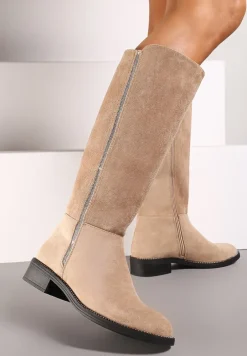 Ciemnobeżowe Kozaki na Płaskiej Podeszwie z Cyrkoniami Belinelle