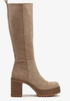 Ciemnobeżowe Kozaki na Platformie z Tłoczeniem i Słupku Zinlivia