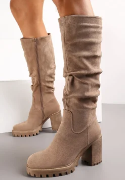 Ciemnobeżowe Kozaki na Słupku i Grubej Podeszwie z Protektorem Silmara