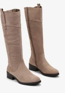 Ciemnobeżowe Kozaki przed Kolano z Ozdobnymi Przeszyciami Bieer