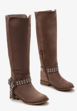 Ciemnobeżowe Kozaki przed Kolano na Ukrytej Koturnie z Biżuteryjnym Paskiem Nitorol