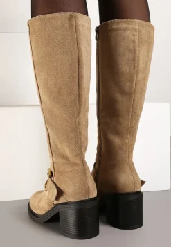 Ciemnobeżowe Kozaki Vices na Słupku z Ozdobną Klamrą i Ociepleniem Moriti